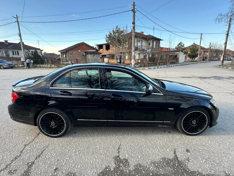 Mercedes-Benz C 320, снимка 3 - Автомобили и джипове - 53573471