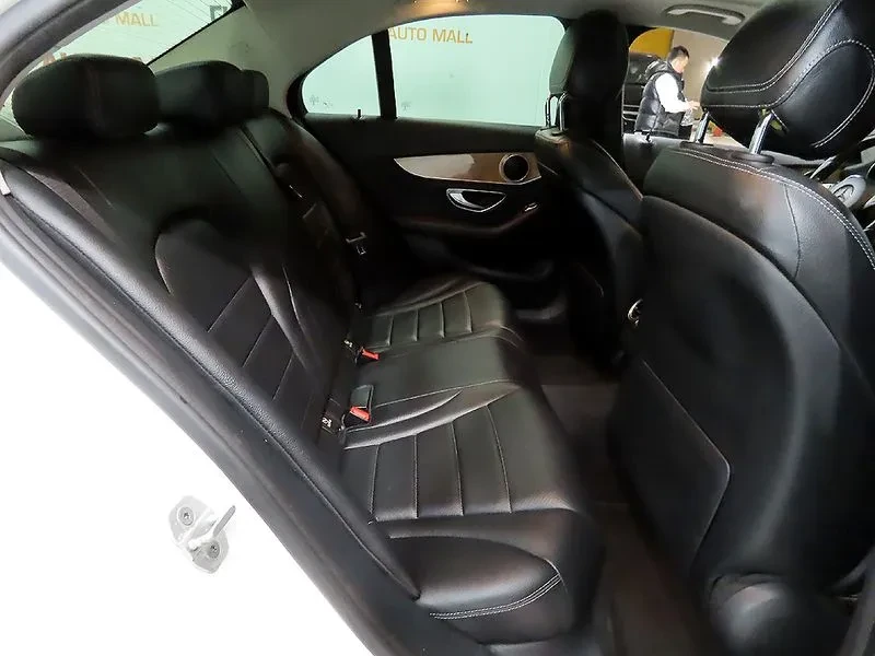 Mercedes-Benz C 220 4MATIC, снимка 9 - Автомобили и джипове - 54282229