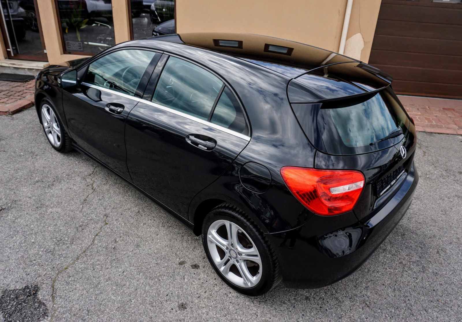 Mercedes-Benz A 180 CDI EXECUTIVE AUTO  - изображение 4