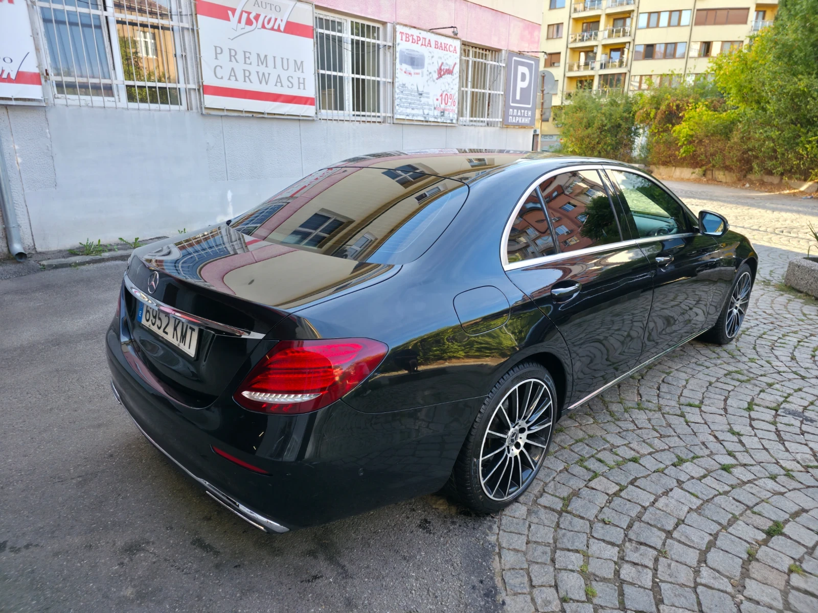 Mercedes-Benz E 220 AMG-Line - изображение 6