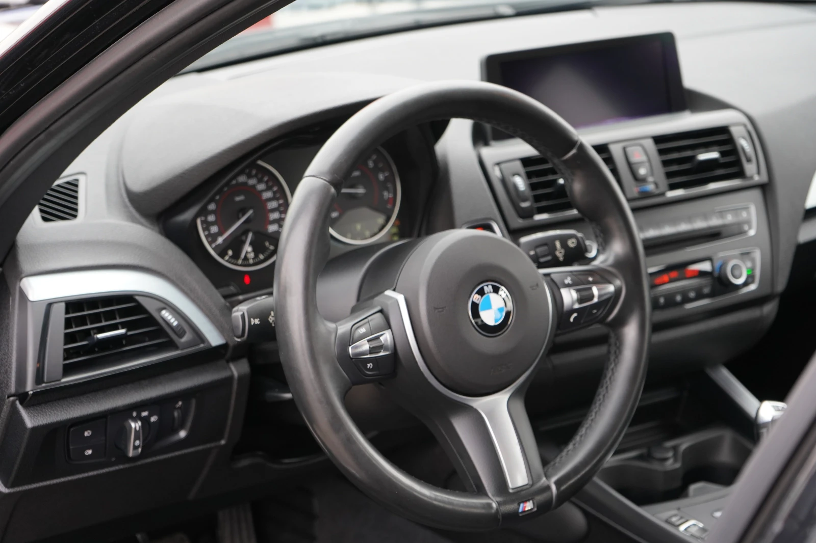 BMW 116  - изображение 7