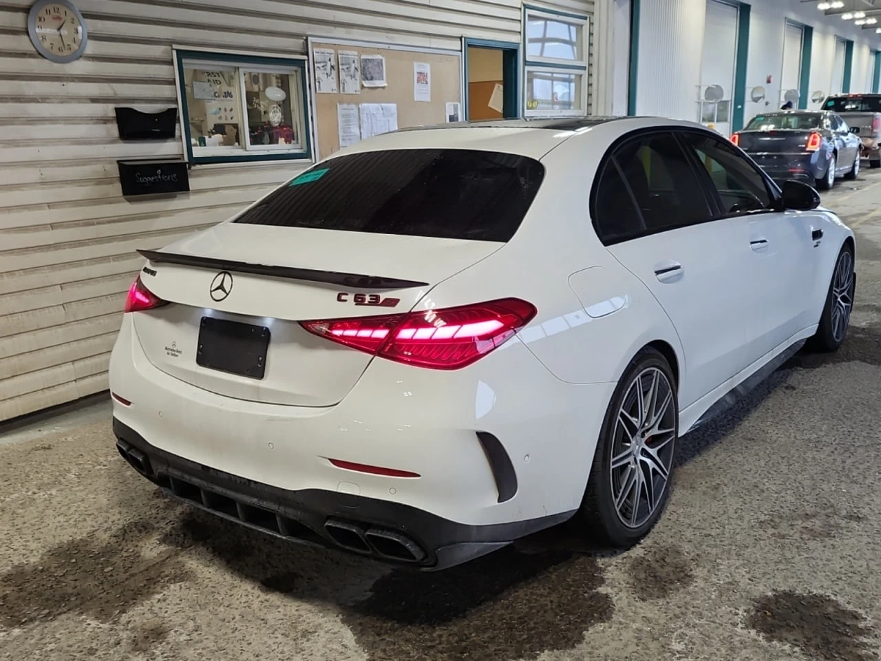 Mercedes-Benz C 63 AMG S performance* CARFAX* АВТОФИНАНС - изображение 3