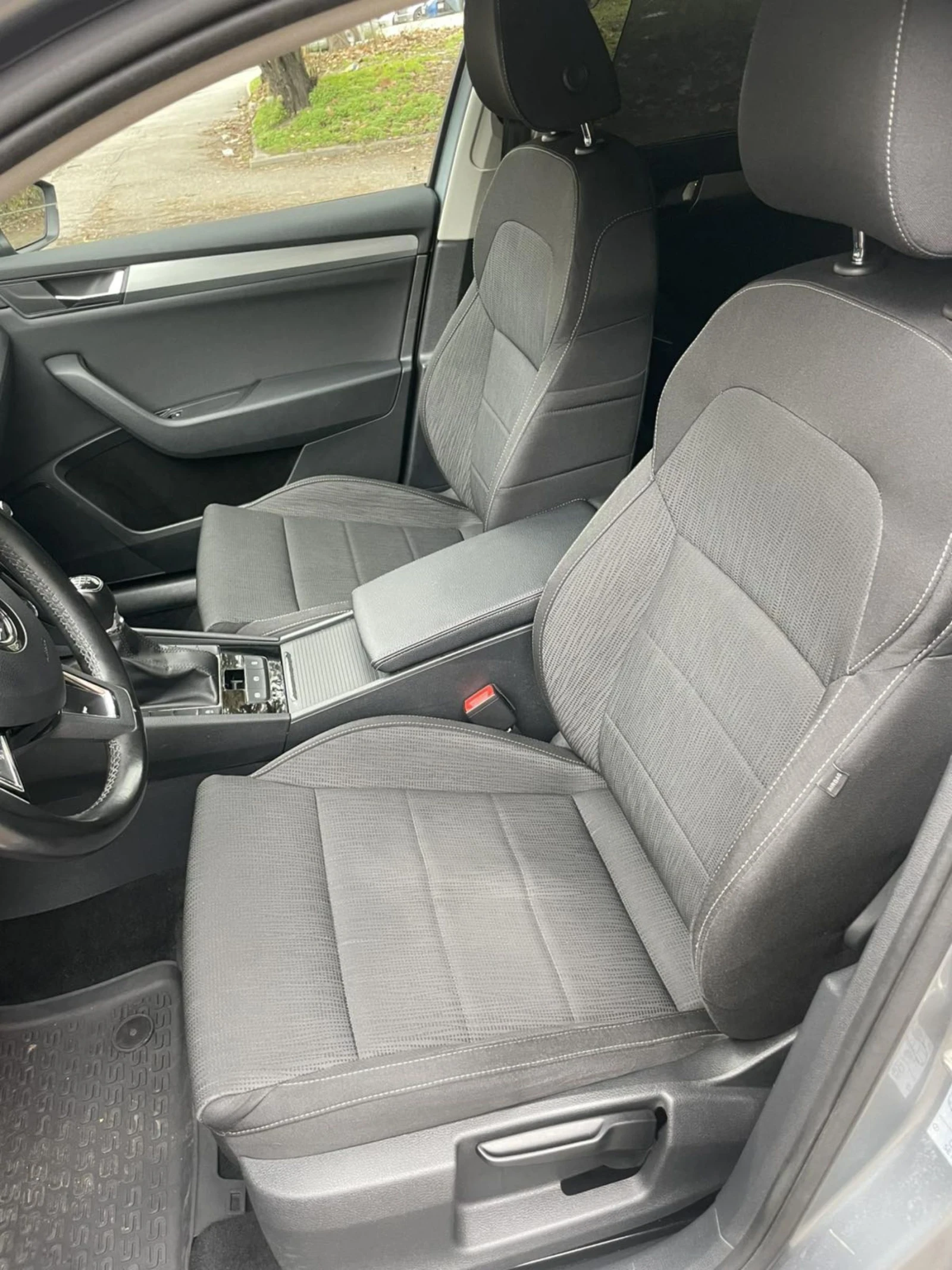 Skoda Superb 2.0 TDI | Mobile.bg � ����������� 14