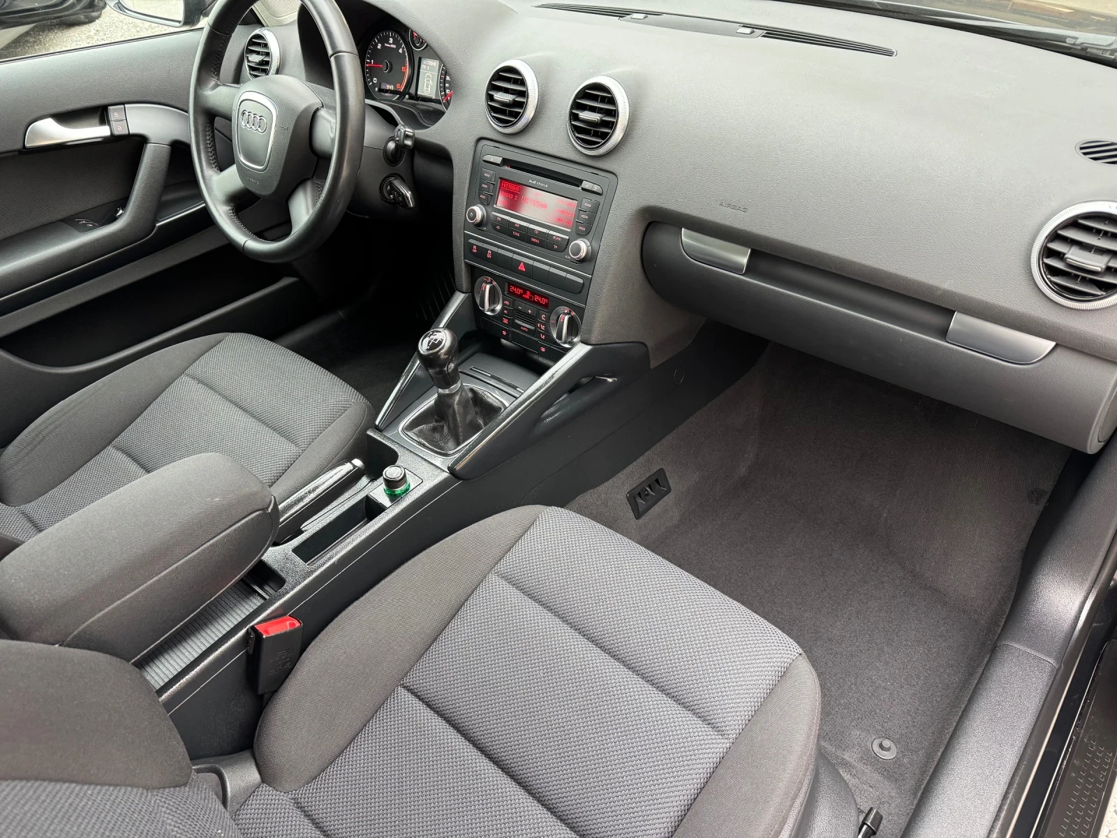 Audi A3 1, 6 TDi* 2012�* EURO5* FACELIFT | Mobile.bg � ����������� 11