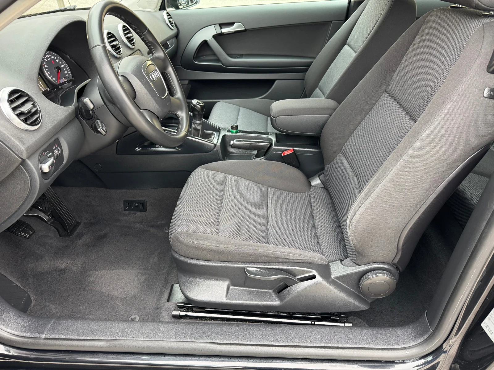 Audi A3 1, 6 TDi* 2012�* EURO5* FACELIFT | Mobile.bg � ����������� 12