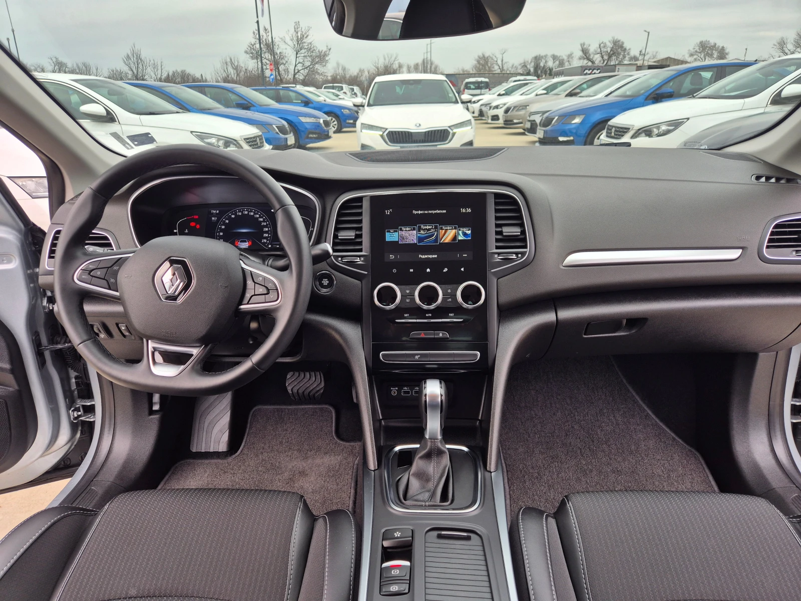 Renault Megane SEDAN INTENS �/� 1.5 DCI 115 �� | Mobile.bg � ����������� 15