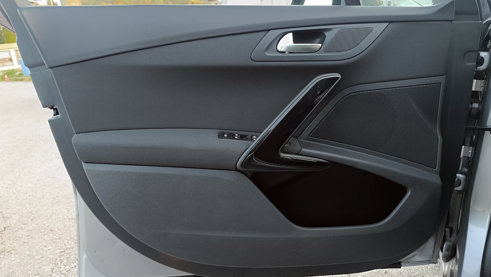 Peugeot 508 2.0HDi Aut., снимка 14 - Автомобили и джипове - 53809165