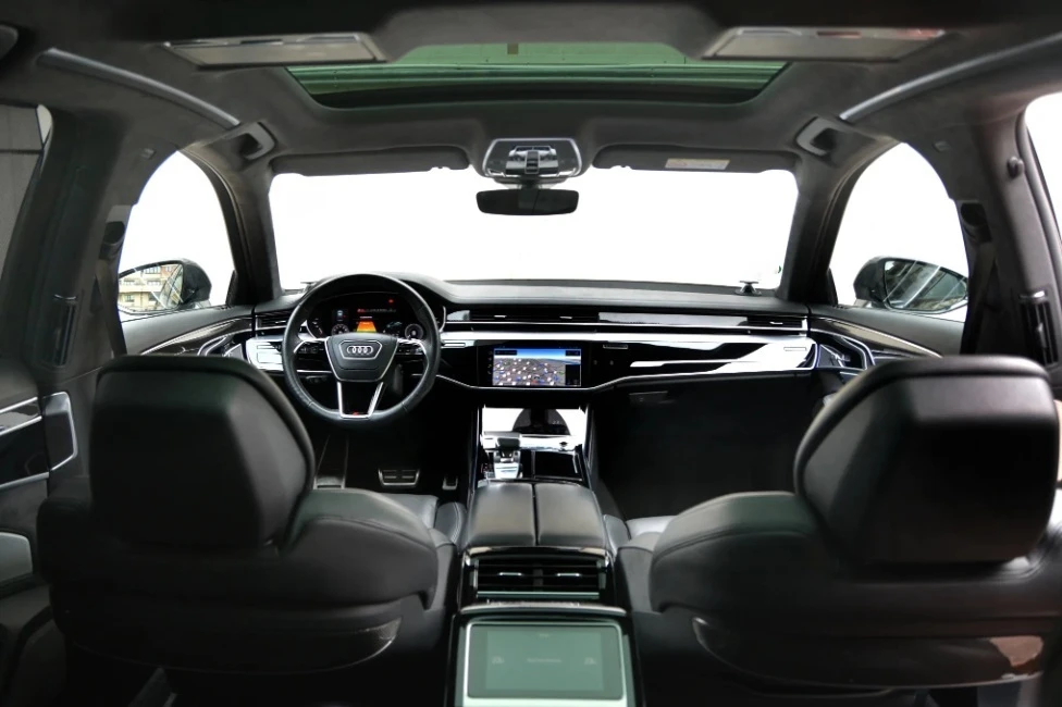 Audi A8 L 60 TFSI e Quattro V6 Plug-in Hybrid, снимка 8 - Автомобили и джипове - 53859274