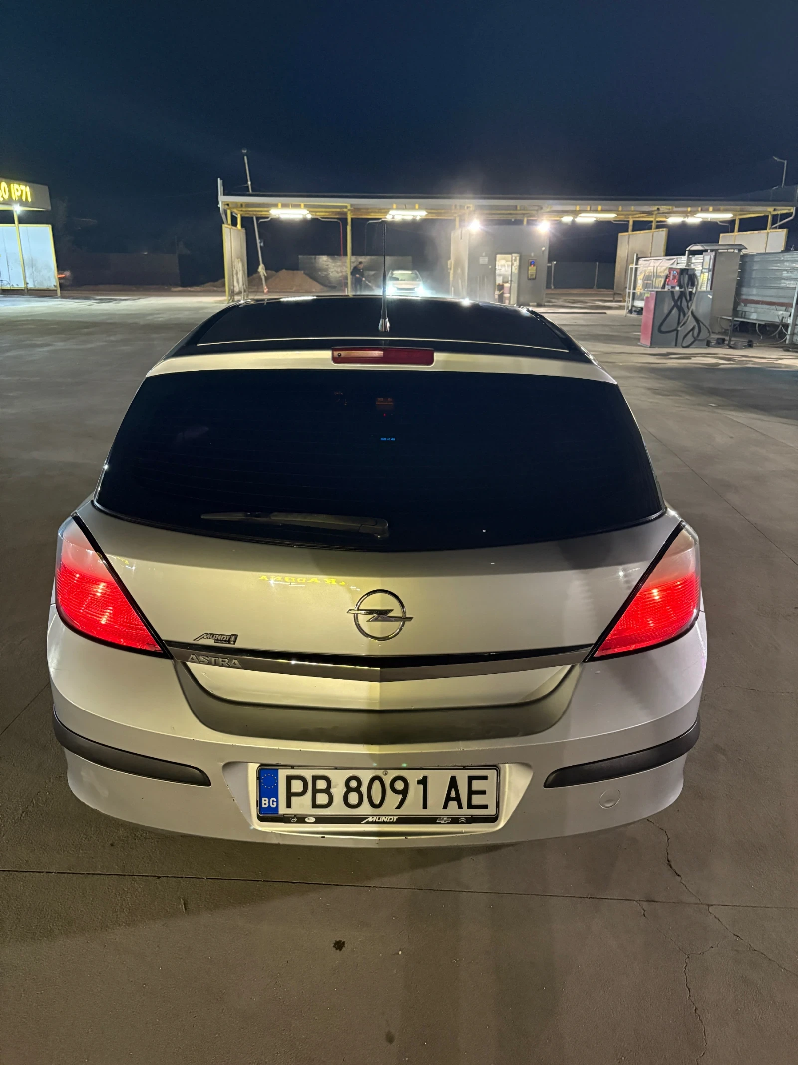 Opel Astra, снимка 3 - Автомобили и джипове - 54020543