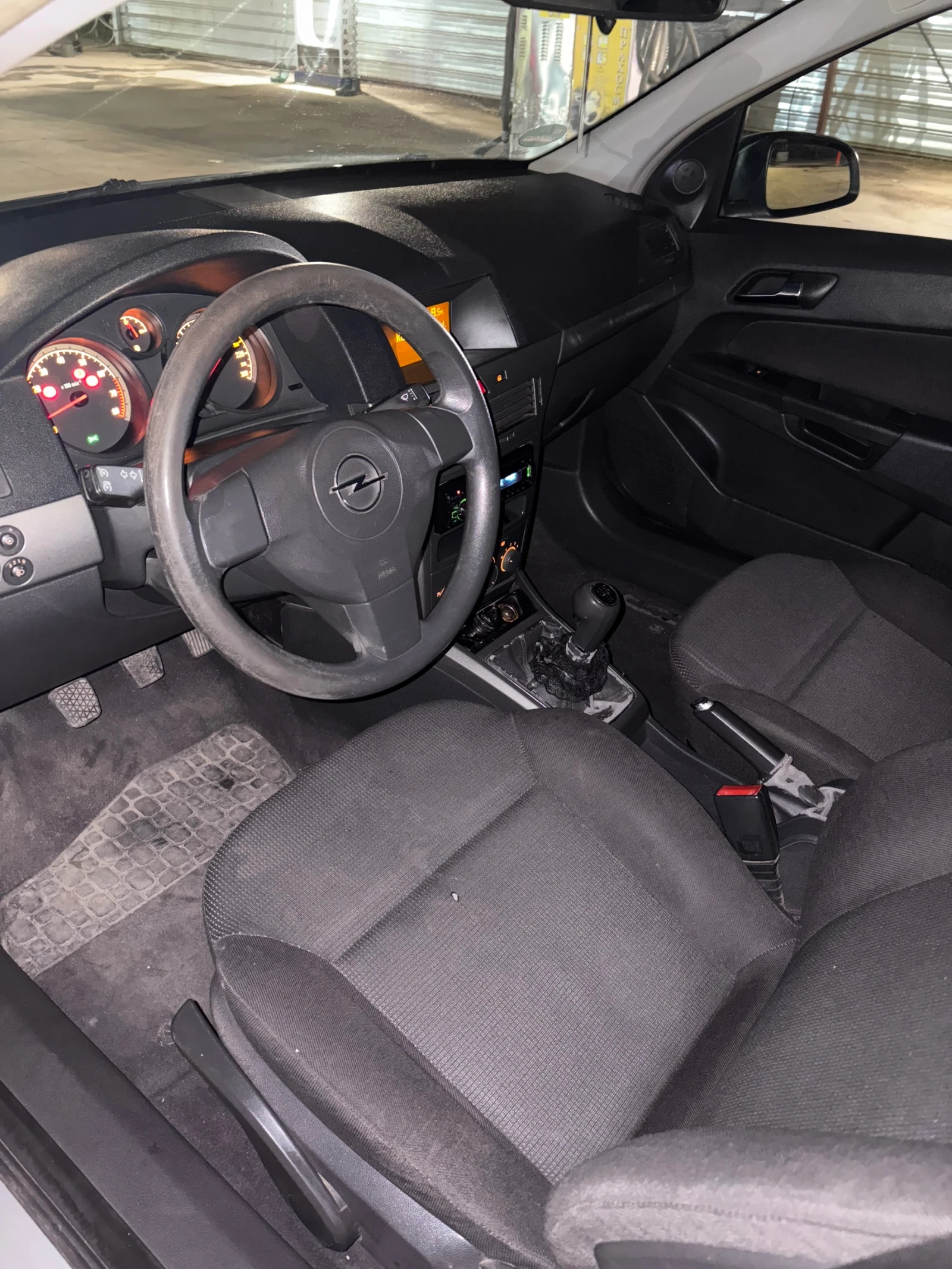 Opel Astra, снимка 10 - Автомобили и джипове - 54020543