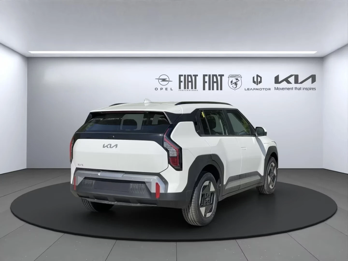 Kia EV3 AIR 81.4kwh Keyless / NAVI / LED / CAMERA / PDC, снимка 5 - Автомобили и джипове - 54071129