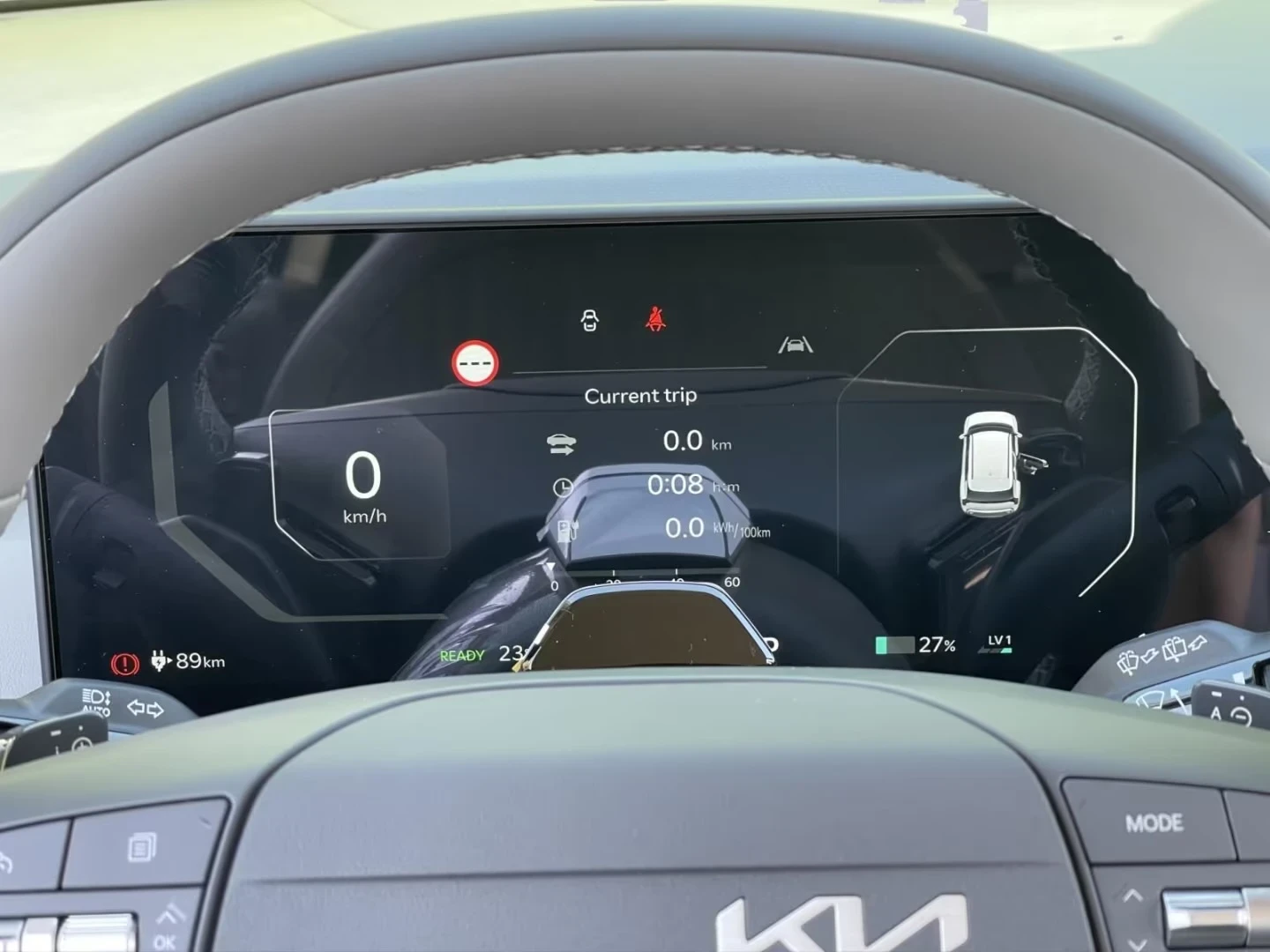 Kia EV3 AIR 81.4kwh Keyless / NAVI / LED / CAMERA / PDC, снимка 9 - Автомобили и джипове - 54071129