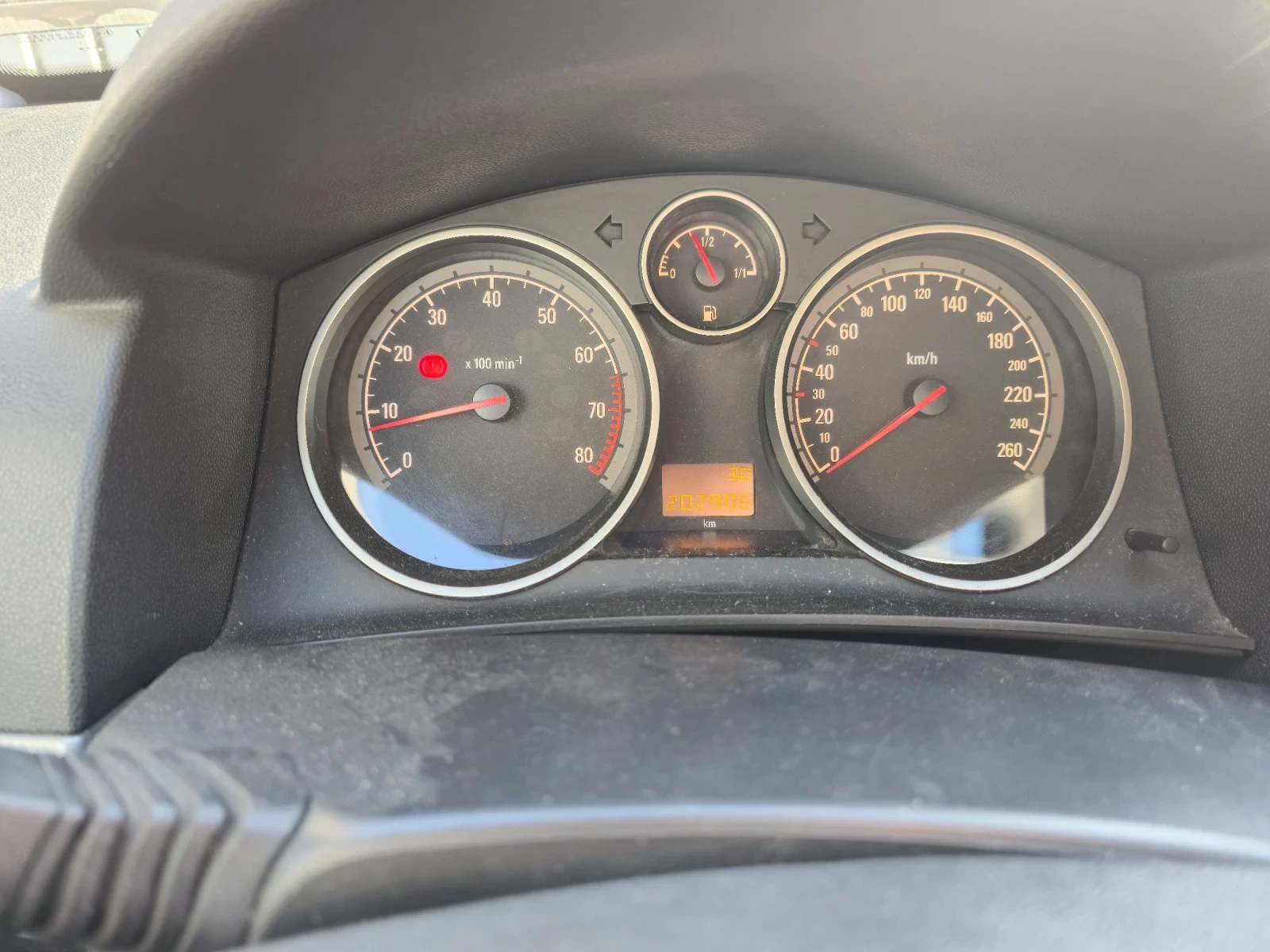 Opel Astra 1.6 105, снимка 10 - Автомобили и джипове - 54133936