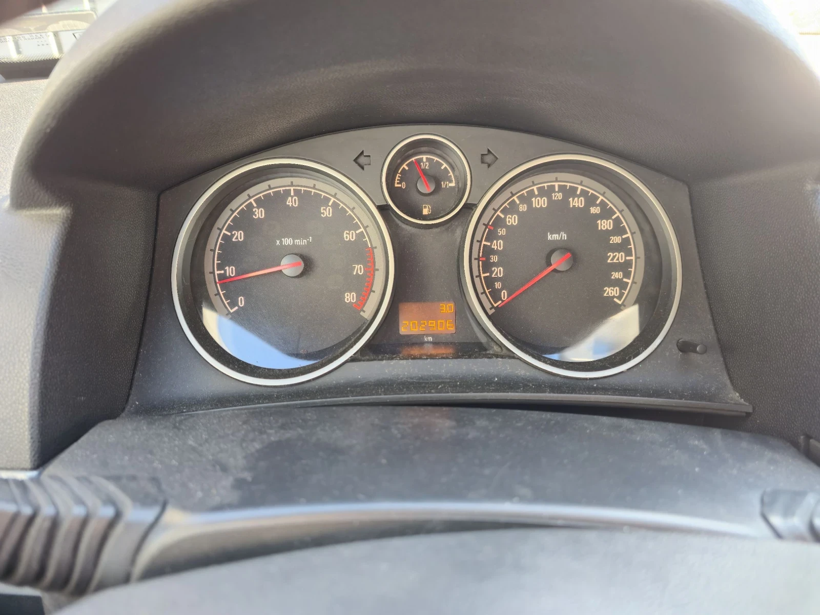 Opel Astra 1.6 105, снимка 11 - Автомобили и джипове - 54133936