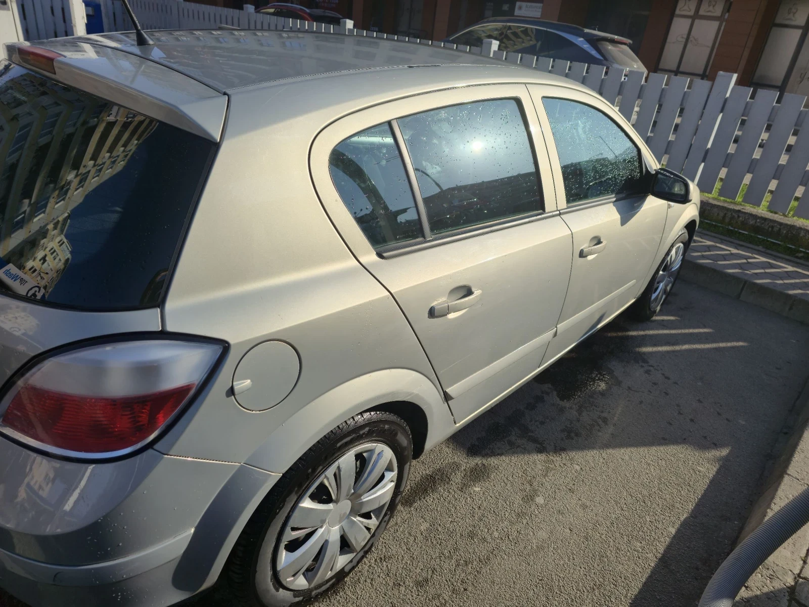 Opel Astra 1.6 105, снимка 5 - Автомобили и джипове - 54133936