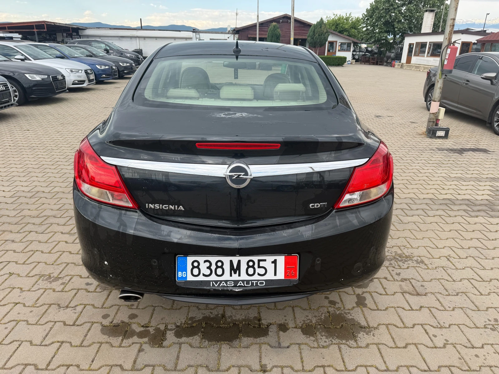 Opel Insignia 2.0CRDI AVTOMAT/KOJA/NAVI EURO 5, снимка 7 - Автомобили и джипове - 54629596