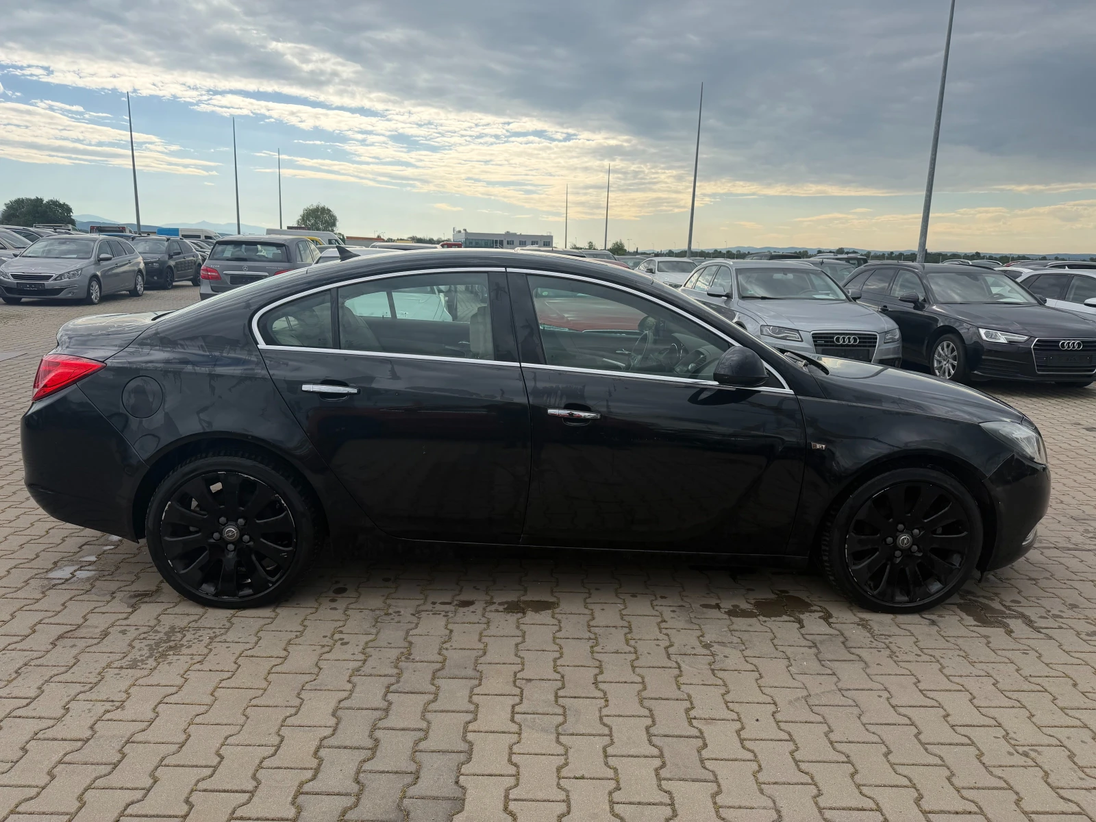 Opel Insignia 2.0CRDI AVTOMAT/KOJA/NAVI EURO 5, снимка 5 - Автомобили и джипове - 54629596