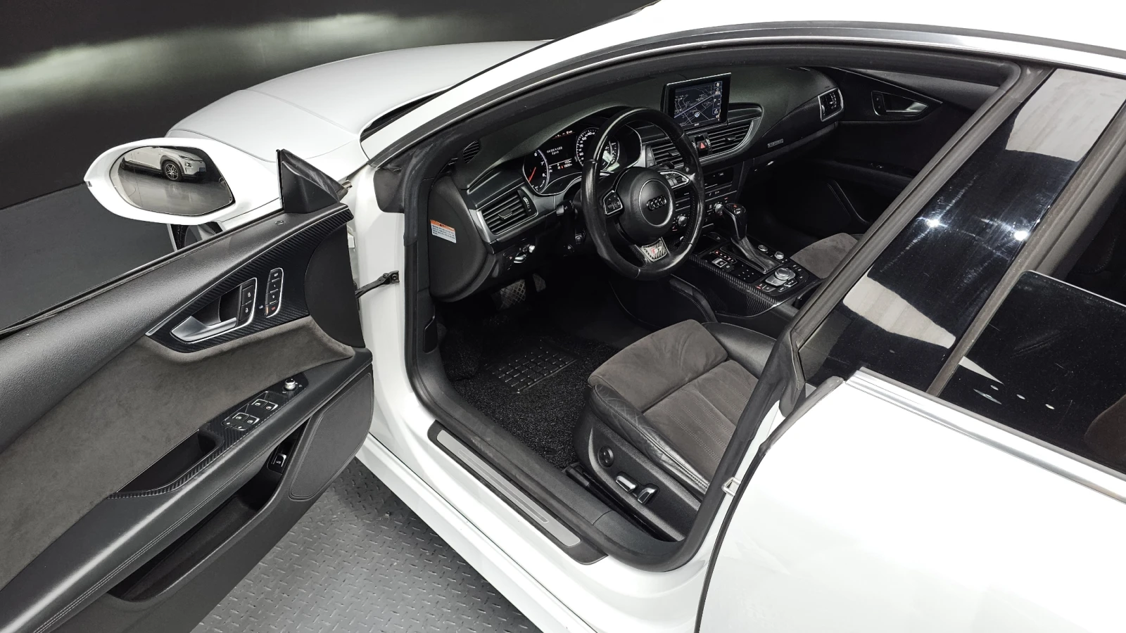 Audi A7 MATRIX* HEAD-UP* BANG&OLUFSEN* ALCANTARA* КРАЙНА Ц, снимка 8 - Автомобили и джипове - 54649188