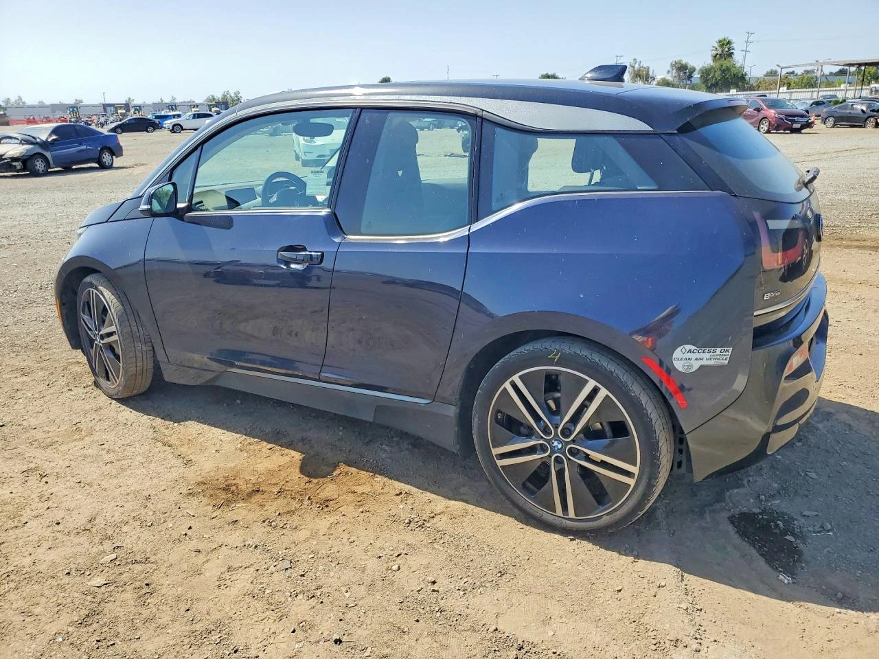 BMW i3 Bev, снимка 2 - Автомобили и джипове - 54655021