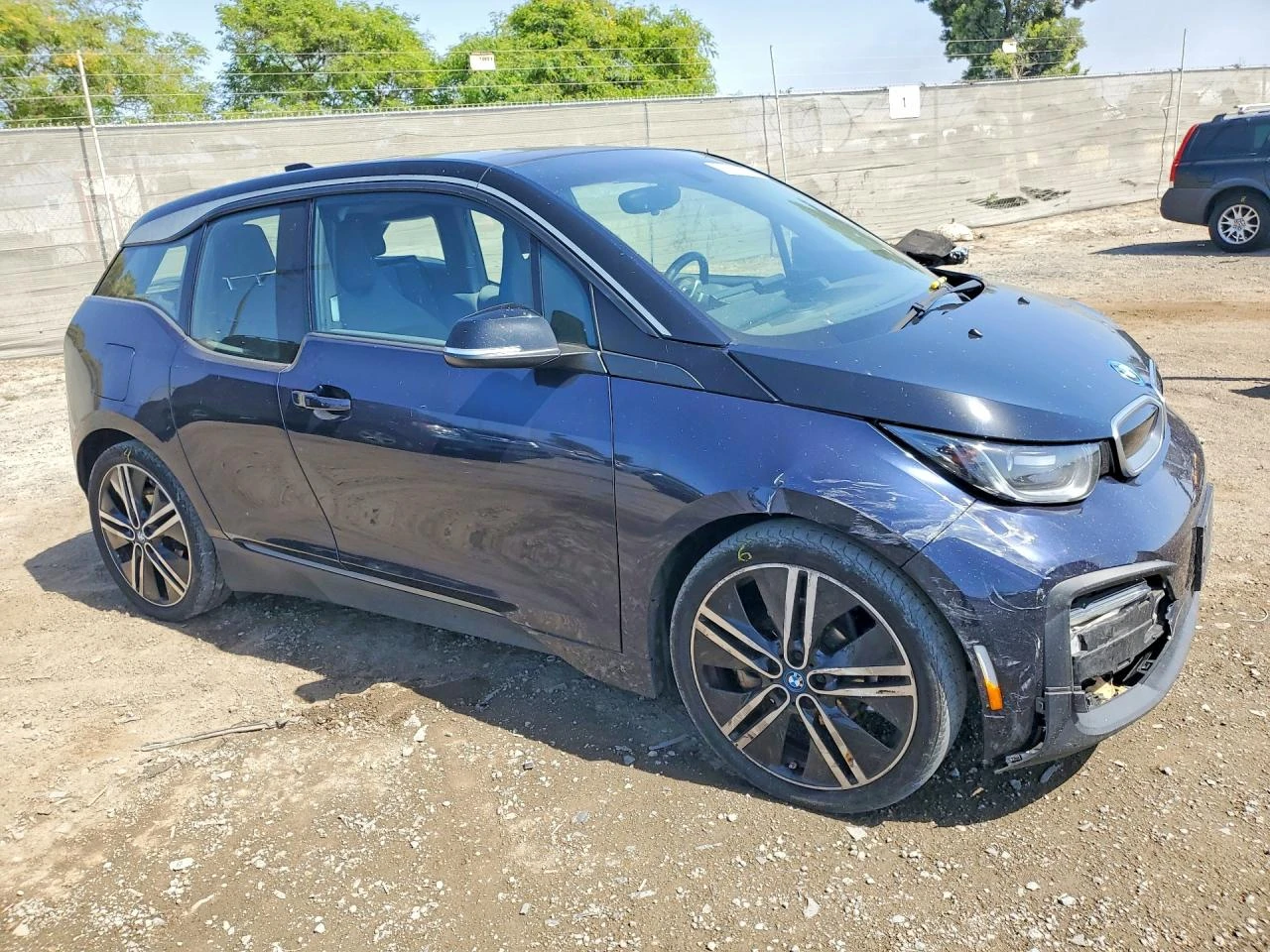BMW i3 Bev, снимка 4 - Автомобили и джипове - 54655021