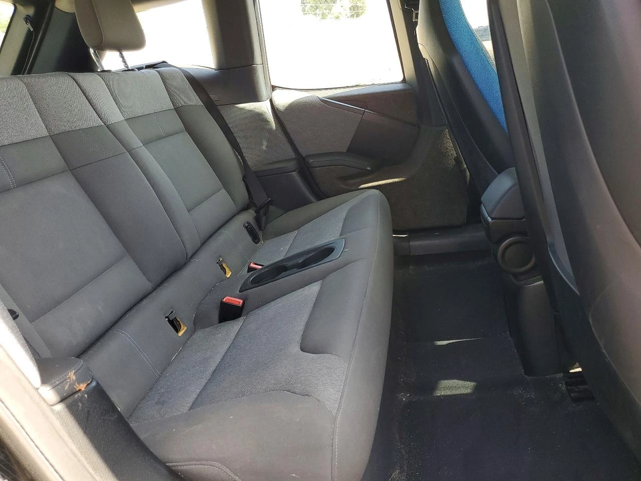 BMW i3 Bev, снимка 10 - Автомобили и джипове - 54655021