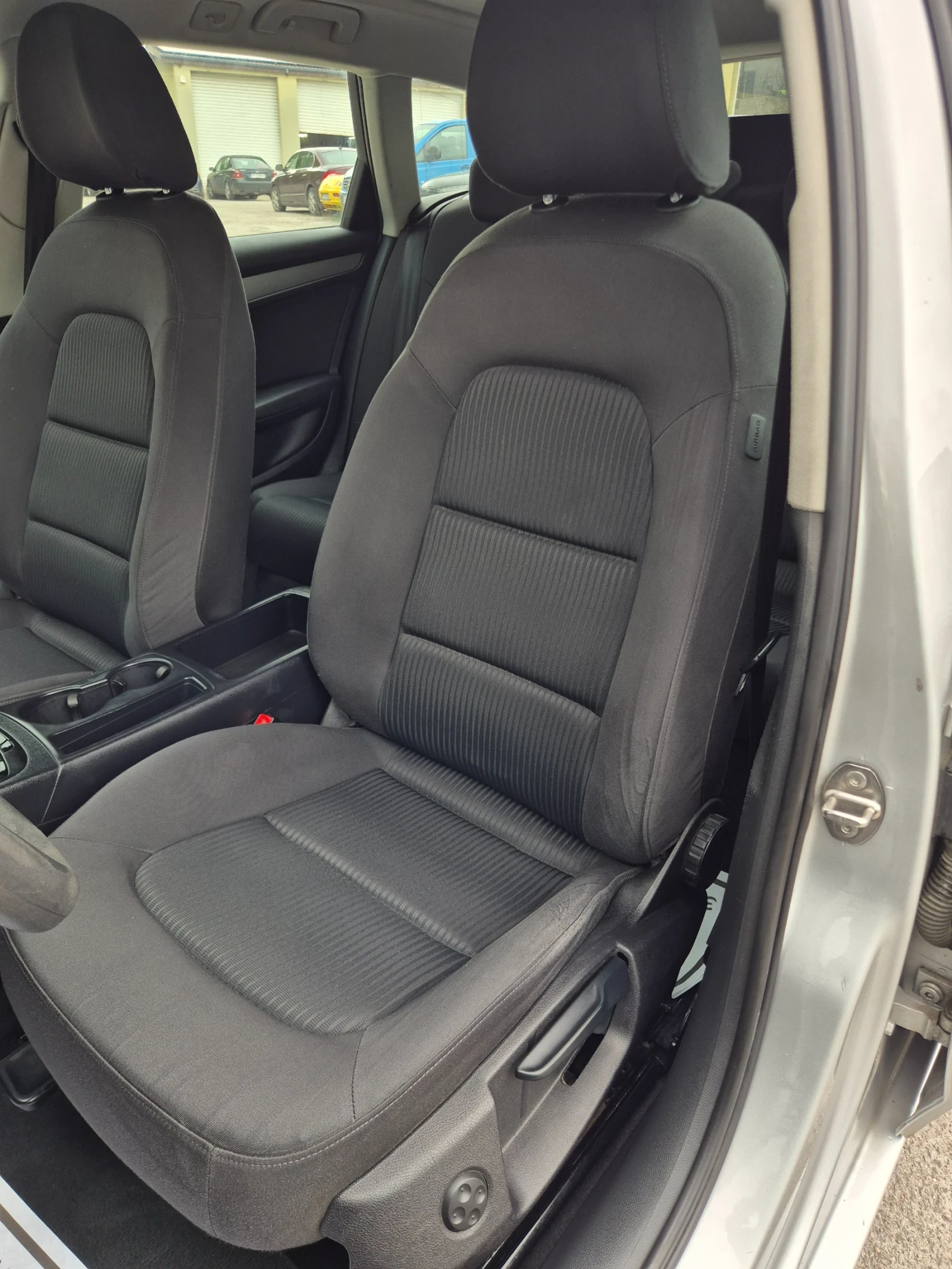 Audi A4 2.0TDI* 143KC* NAVI, снимка 7 - Автомобили и джипове - 54780880