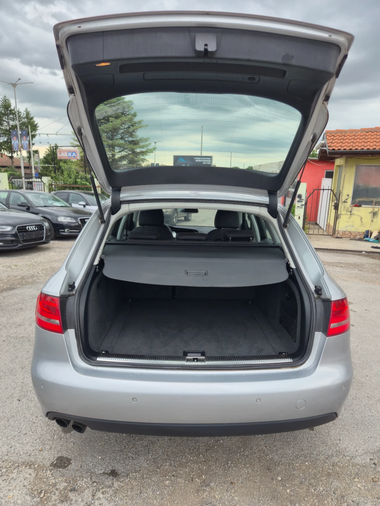 Audi A4 2.0TDI* 143KC* NAVI, снимка 15 - Автомобили и джипове - 54780880