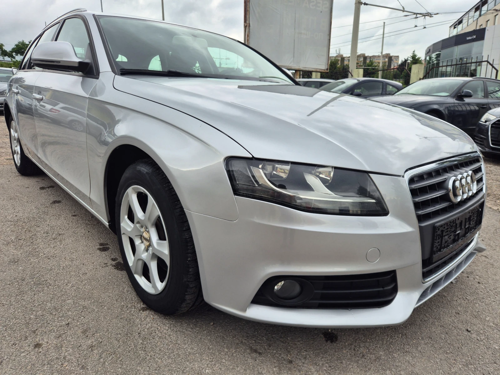 Audi A4 2.0TDI* 143KC* NAVI, снимка 3 - Автомобили и джипове - 54780880