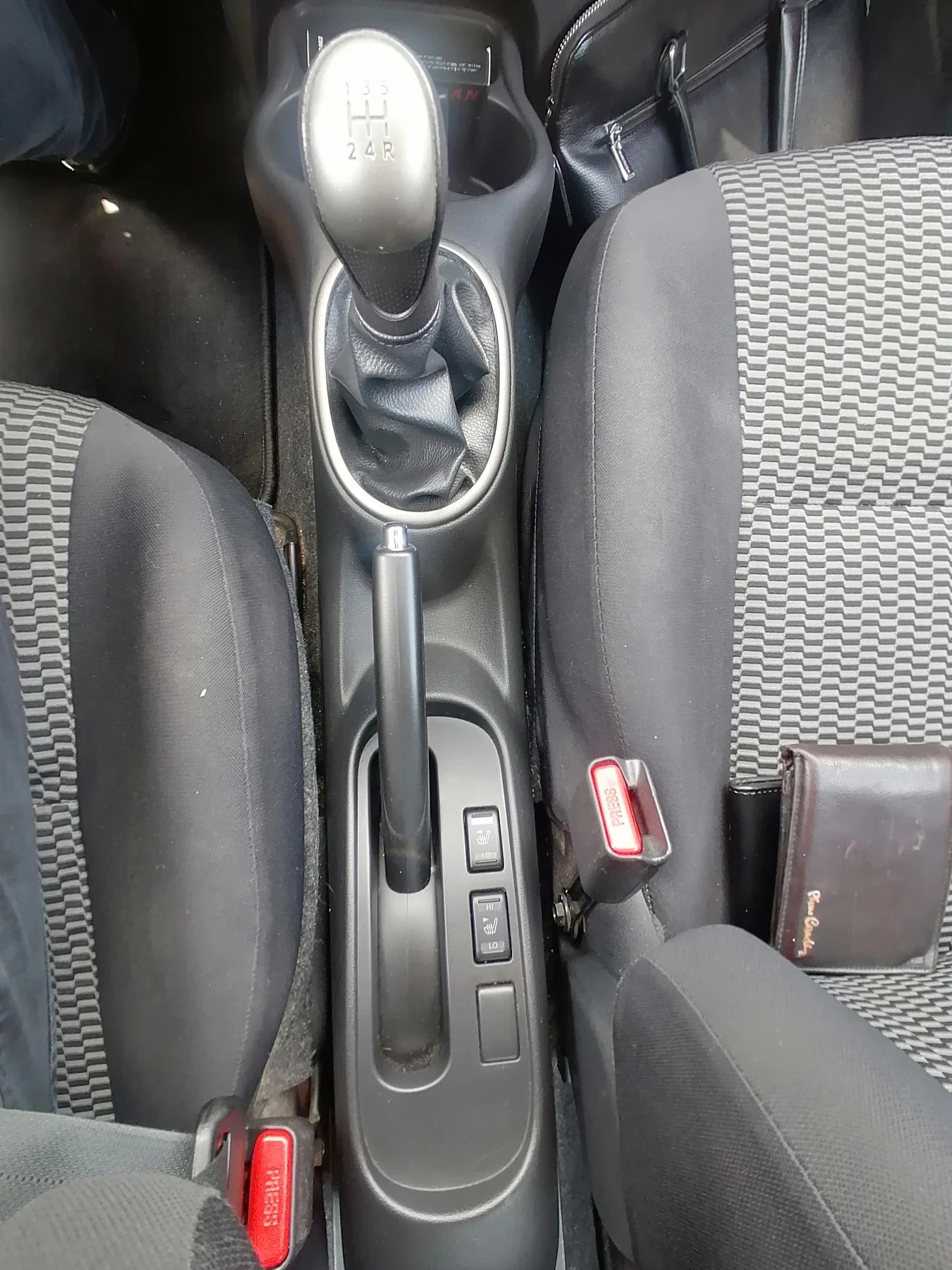 Nissan Micra, снимка 4 - Автомобили и джипове - 54790695