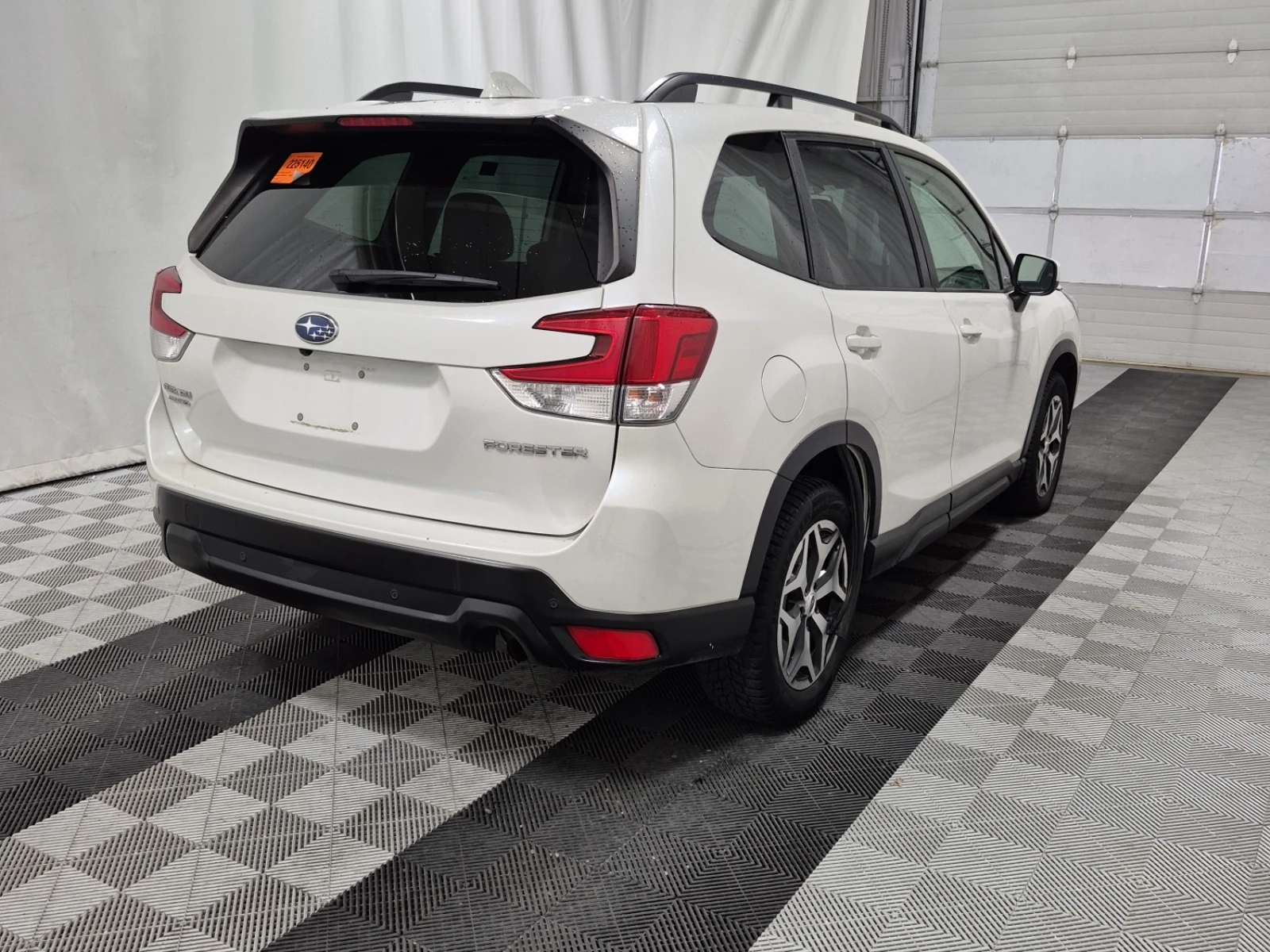 Subaru Forester TOURING * * CARFAX * * АВТО КРЕДИТ * * , снимка 3 - Автомобили и джипове - 54919956