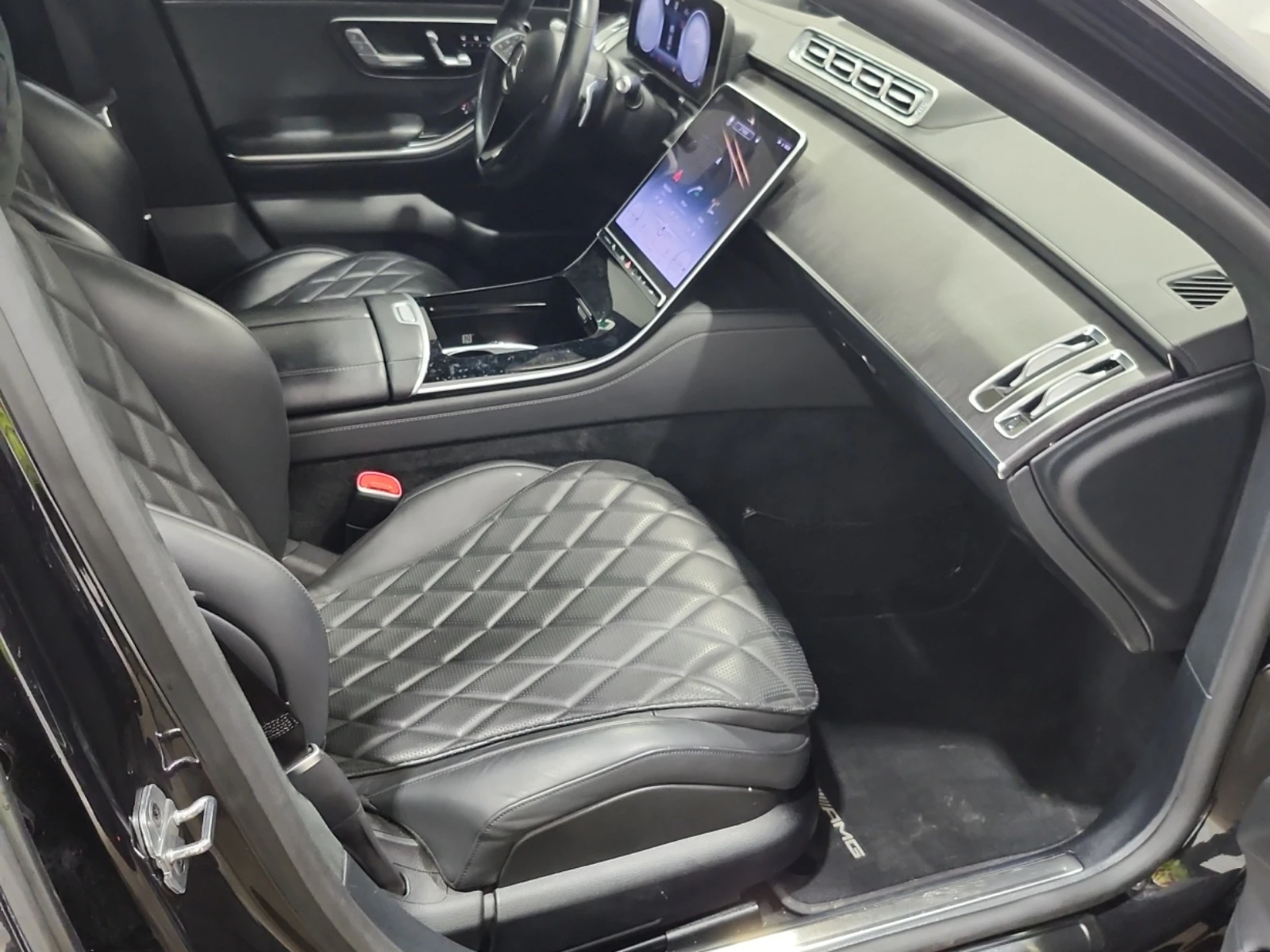 Mercedes-Benz S 580 4MATIC/BURMESTER/PANO/DISTRONIC/ОБДУХВАНЕ/360, снимка 10 - Автомобили и джипове - 54977042