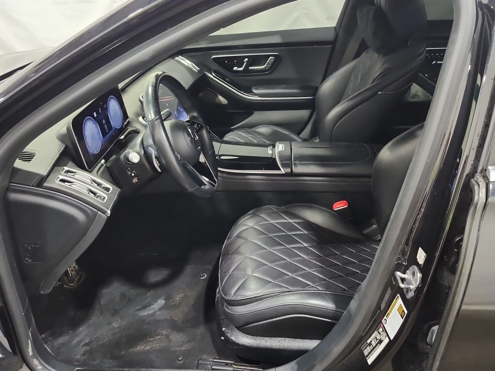 Mercedes-Benz S 580 4MATIC/BURMESTER/PANO/DISTRONIC/ОБДУХВАНЕ/360, снимка 9 - Автомобили и джипове - 54977042