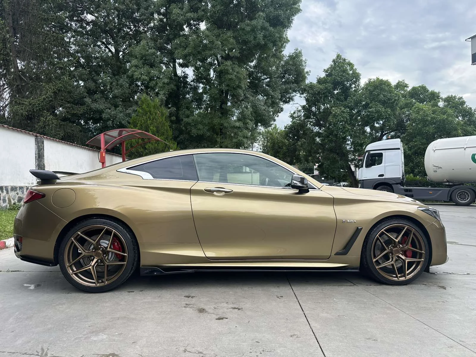 Infiniti Q60 RED SPORT, снимка 8 - Автомобили и джипове - 55227725