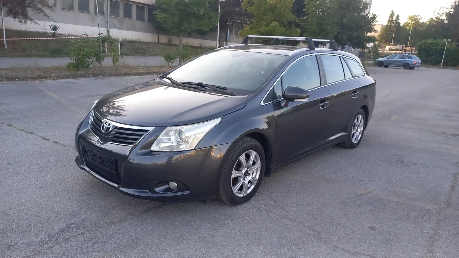 Toyota Avensis 2.0d4d 126к.с , снимка 2 - Автомобили и джипове - 56057188