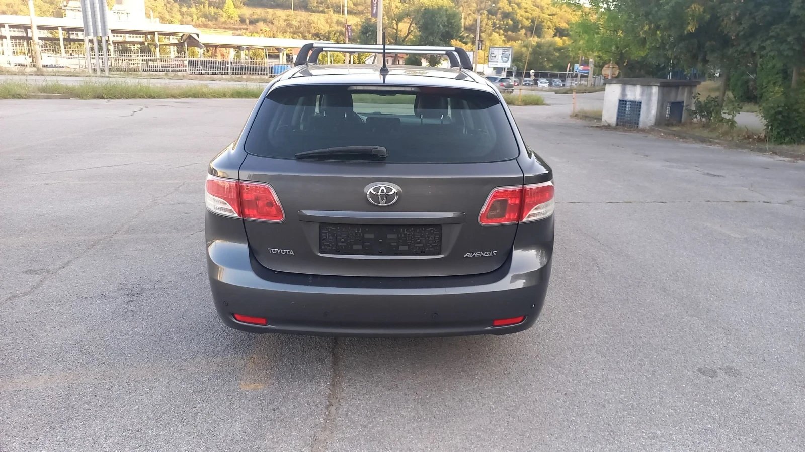 Toyota Avensis 2.0d4d 126к.с , снимка 7 - Автомобили и джипове - 56057188