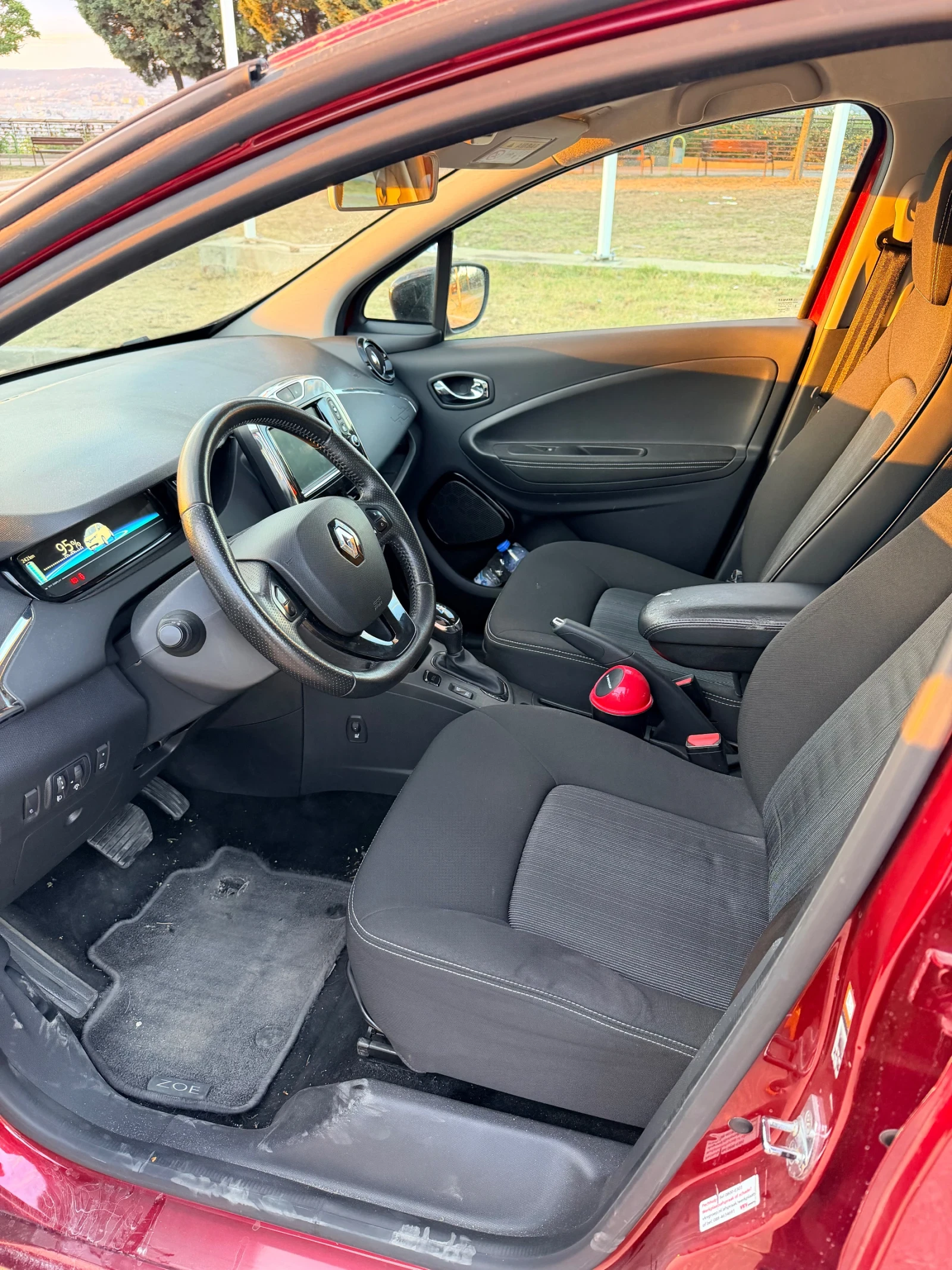 Renault Zoe 40kw keyless , снимка 5 - Автомобили и джипове - 56140917