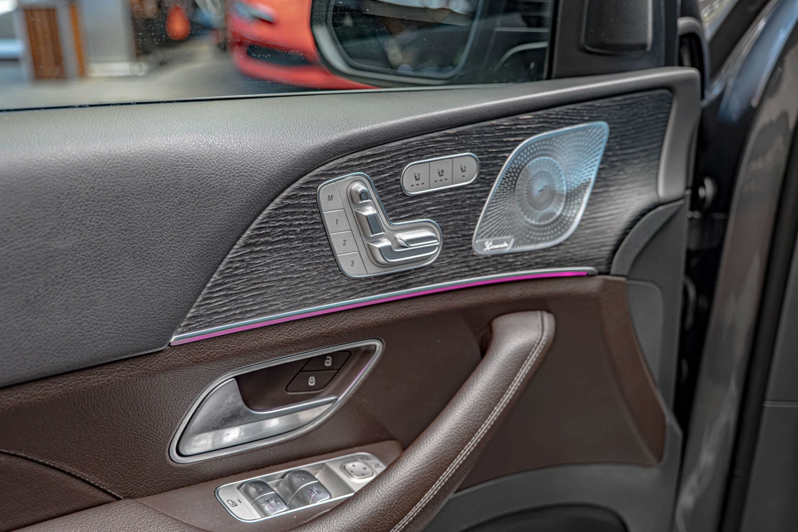 Mercedes-Benz GLS 450 AMG Line/Burmester/Панорама/Обдухване/HuD/6+ 1/Кам, снимка 8 - Автомобили и джипове - 56175590