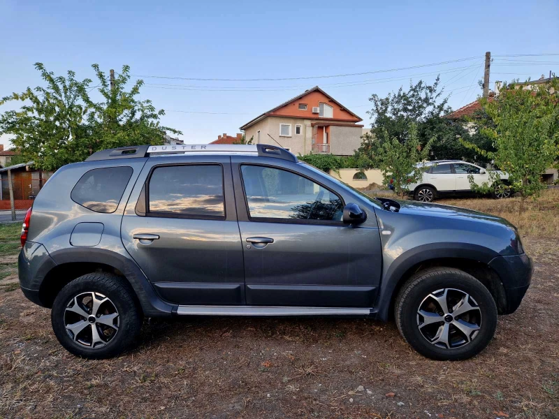 Dacia Duster, снимка 3 - Автомобили и джипове - 47831519