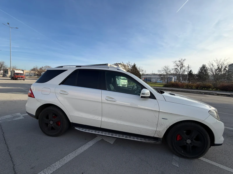 Mercedes-Benz ML 350 БАРТЕР* Sport* Кожа* LED* AMG* , снимка 4 - Автомобили и джипове - 50863252