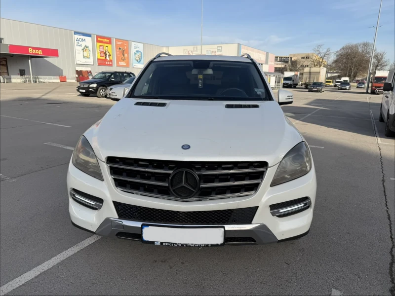 Mercedes-Benz ML 350 БАРТЕР* Sport* Кожа* LED* AMG* , снимка 2 - Автомобили и джипове - 50863252