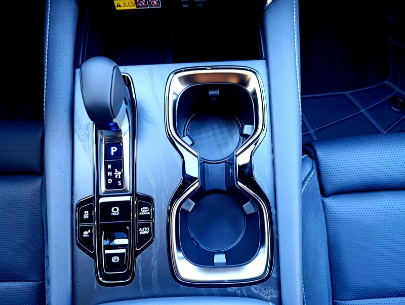 Lexus RX 450h plus Luxury Line E-Four В Гаранция до 09/2035!, снимка 16 - Автомобили и джипове - 51936025