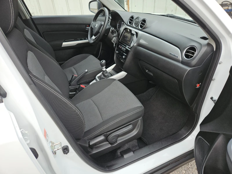Suzuki Vitara 1.6D/BLACK FRIDAY/LED/КАМЕРА/ДИСТРОНИК/NAVI/БЛУТУТ, снимка 15 - Автомобили и джипове - 52306813