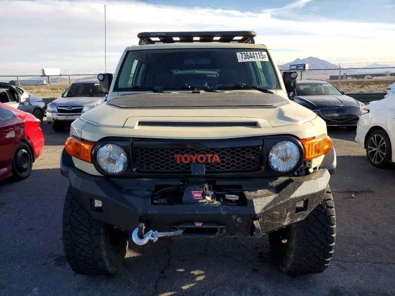 Toyota Fj cruiser 4WD, снимка 5 - Автомобили и джипове - 53330233