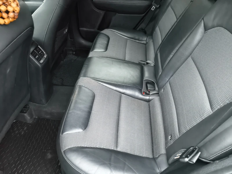 Kia Niro, снимка 8 - Автомобили и джипове - 53478823