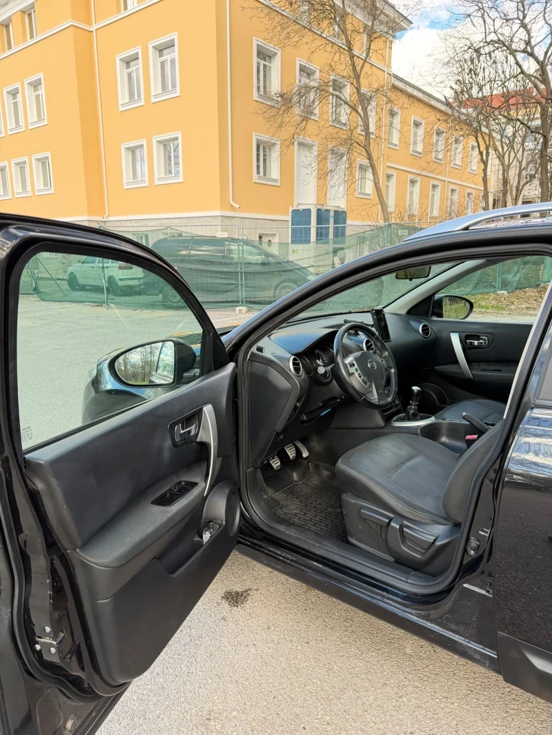 Nissan Qashqai Facelift 2.0 dci, снимка 9 - Автомобили и джипове - 54827853