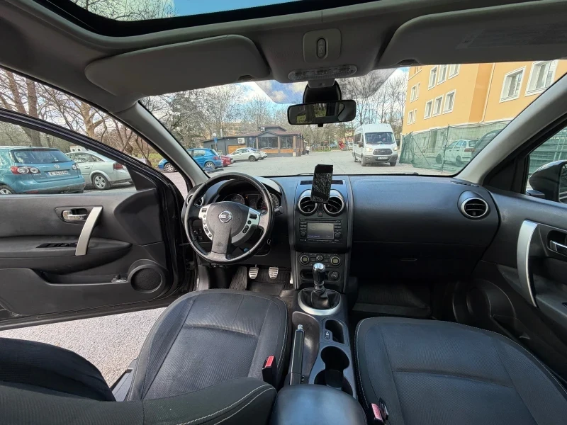 Nissan Qashqai Facelift 2.0 dci, снимка 14 - Автомобили и джипове - 54827853