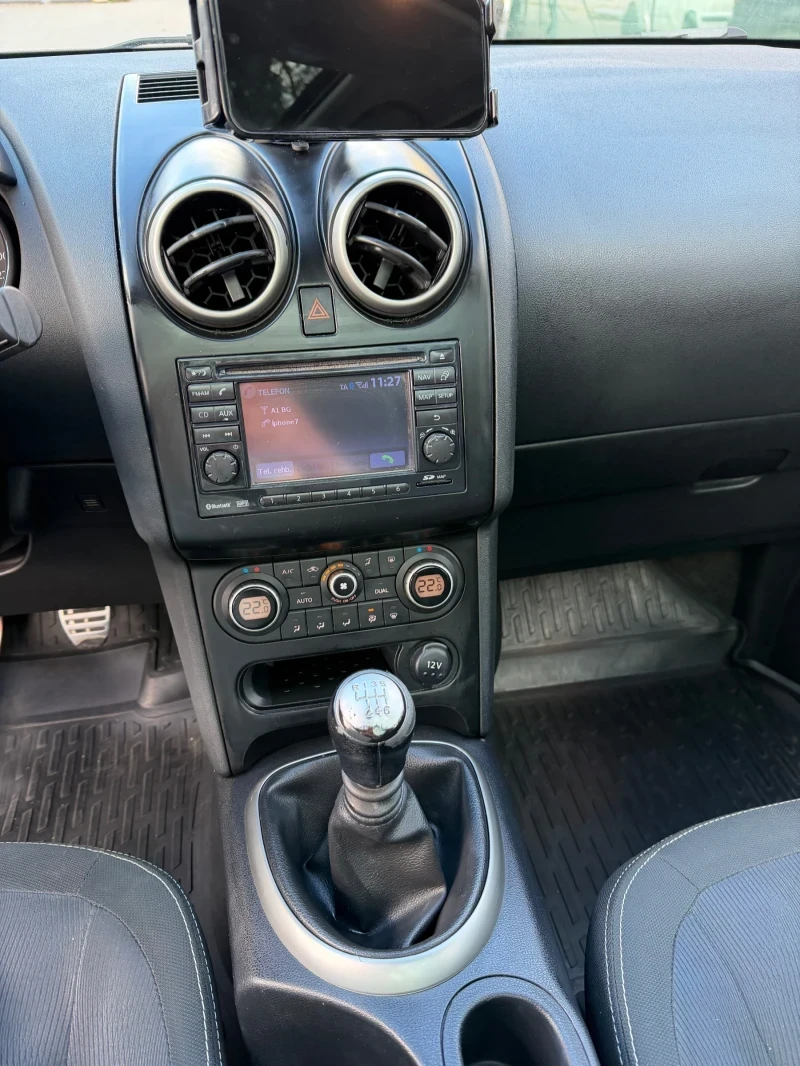 Nissan Qashqai Facelift 2.0 dci, снимка 12 - Автомобили и джипове - 54827853