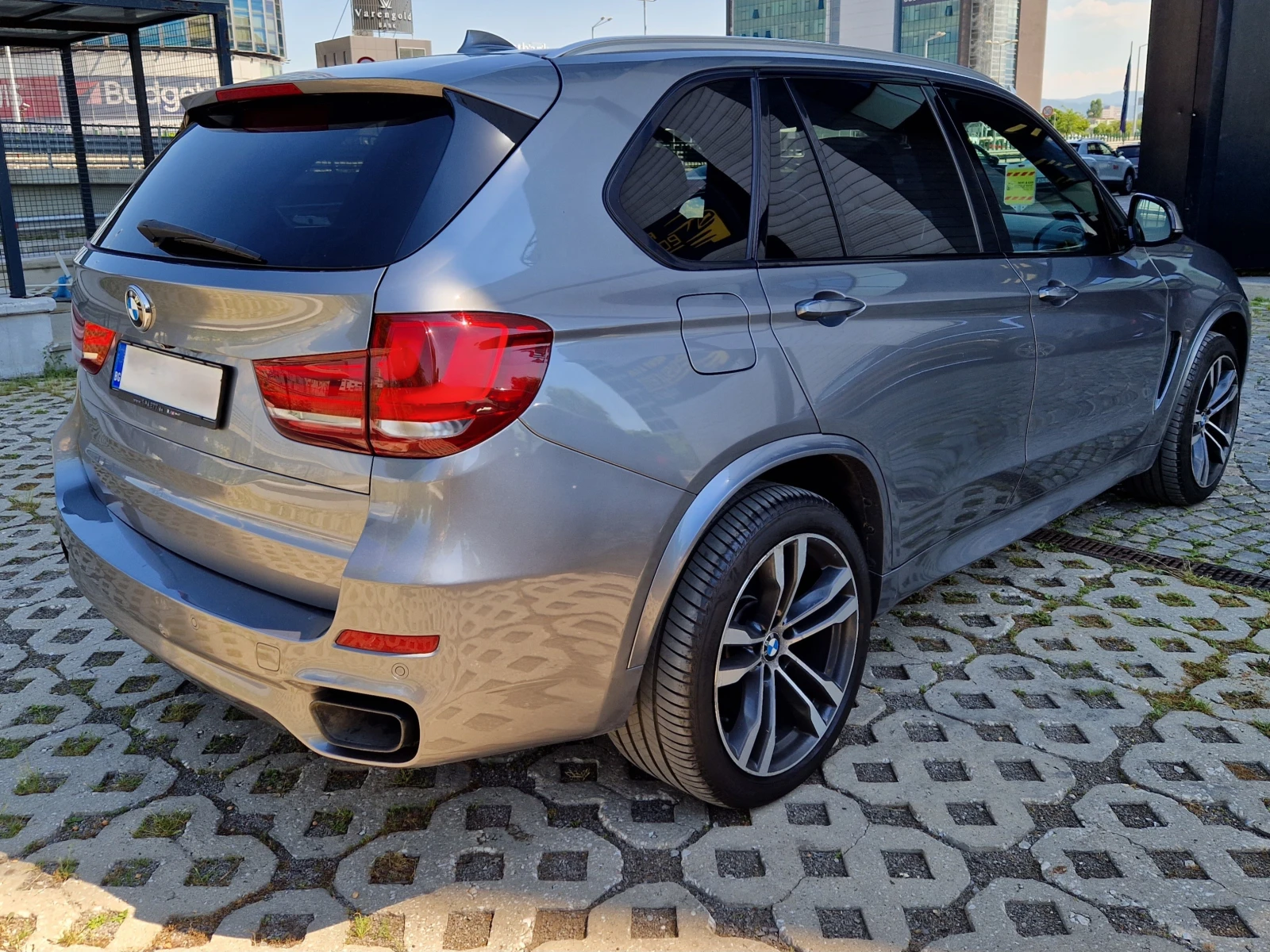 BMW X5 M50d - изображение 6