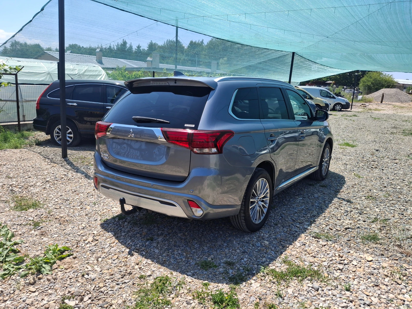 Mitsubishi Outlander 2.4 Plug-in хибрид - изображение 4