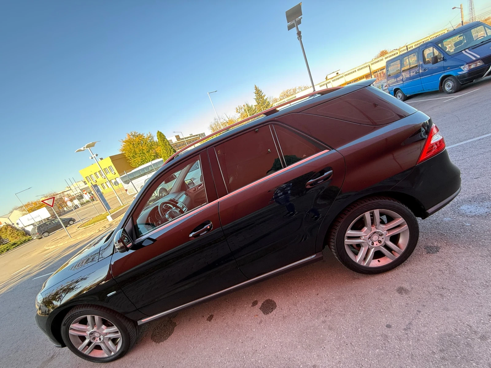 Mercedes-Benz ML 350 Sport* Кожа* LED* AMG*  - изображение 8